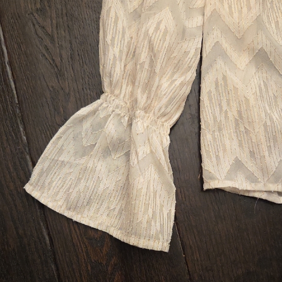 MAETTE BLOUSE LONG BELL SLEEVE V-NECK WHITE/GOLD SHIMMER TUNIC MEDIUM - Picture 4 of 12